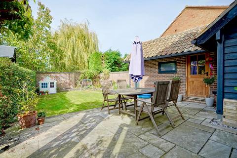 4 bedroom detached house for sale, Bell Lane, Fenstanton, Huntingdon, PE28