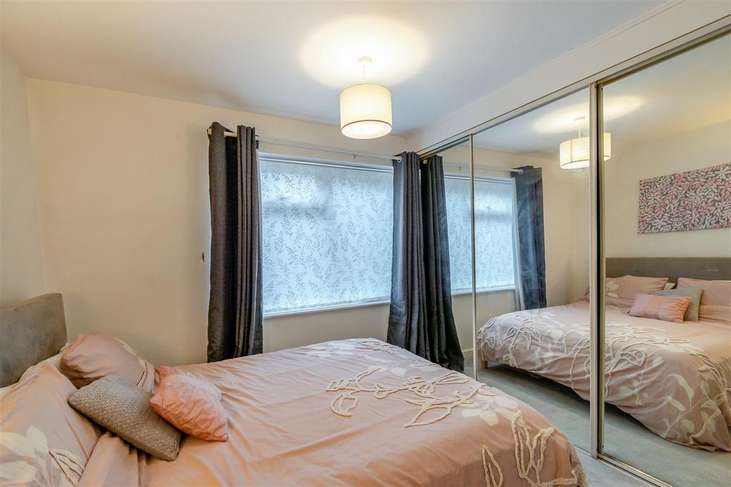 8587886-interior11.jpg