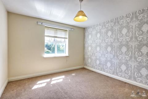 2 bedroom apartment for sale, Linacre House, Chesterfield S40