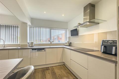 8 Ivy Close, Gravesend, DA12 5NP