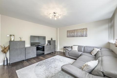 8 Ivy Close, Gravesend, DA12 5NP