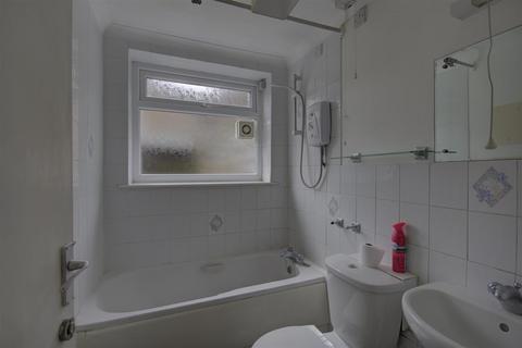 82 Priory Road, Tonbridge, TN9 2BP