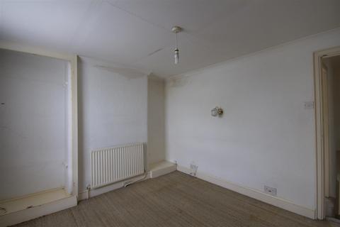 82 Priory Road, Tonbridge, TN9 2BP