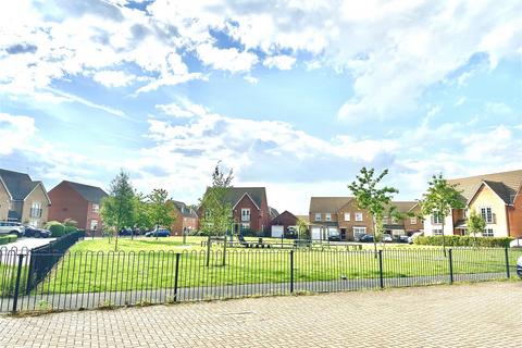 3 bedroom end of terrace house for sale, The Furrows, Northampton NN3