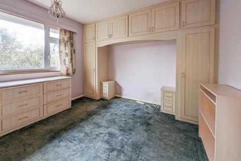 2 bedroom semi-detached bungalow for sale, Holland Park, Cheveley CB8