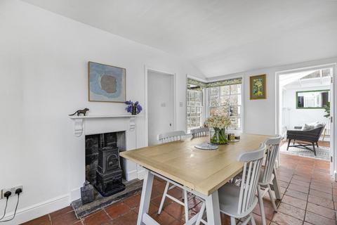 3 Barton Square, Ely, CB7 4DF