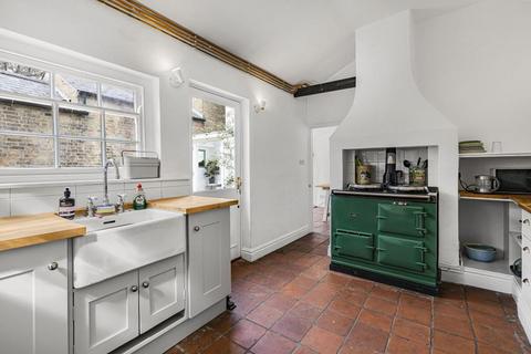 3 Barton Square, Ely, CB7 4DF