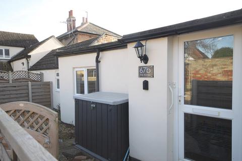 1 bedroom bungalow to rent, High Street, Arlesey , SG15