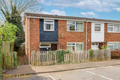 3 bedroom end of terrace house for sale, Abbotts Way, Stanstead Abbotts Ware SG12
