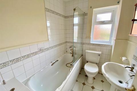 5 Lavender Close, Manchester, M23 9SH