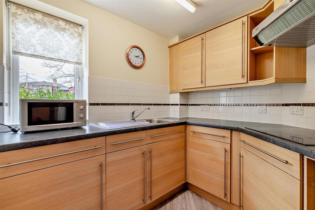 8587994-interior01-800.jpg