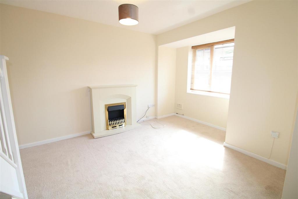 Moor Street, Brierley Hill 2 bed terraced house for sale £135,000