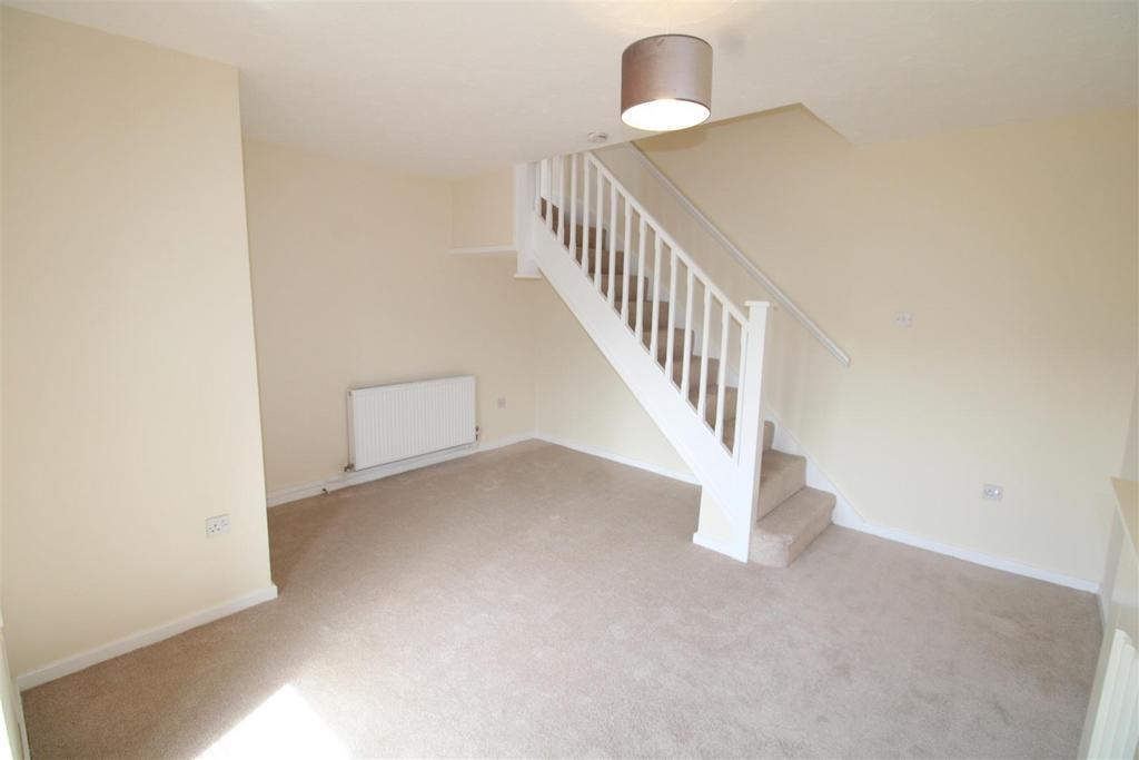 Moor Street, Brierley Hill 2 bed terraced house for sale £135,000