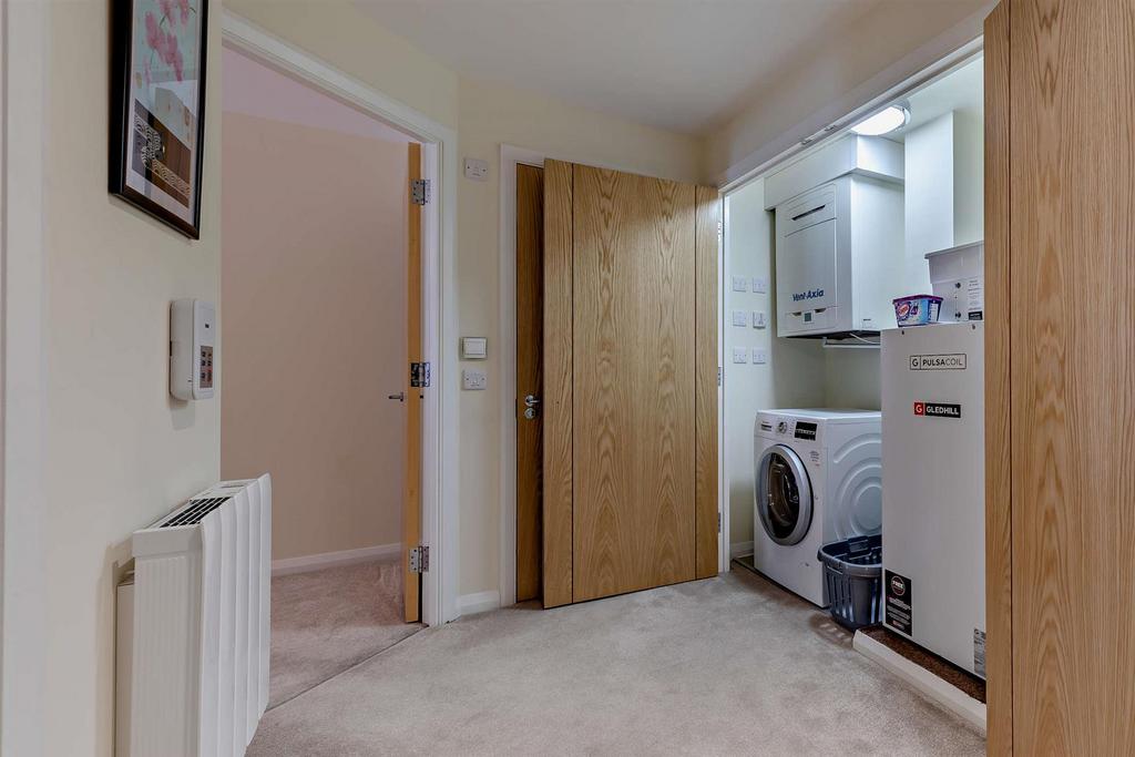 8590817-interior08-800.jpg