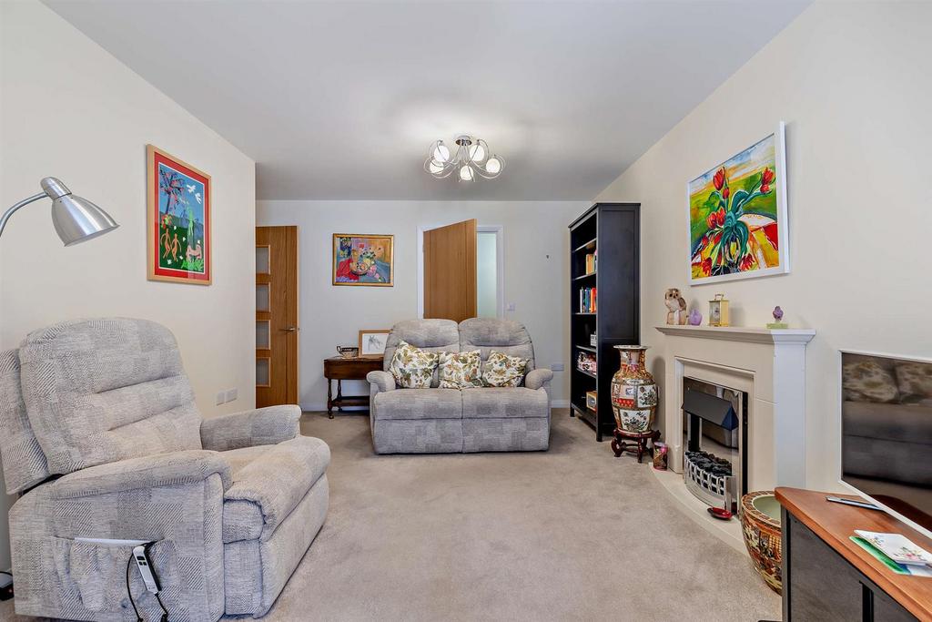 8590817-interior18-800.jpg