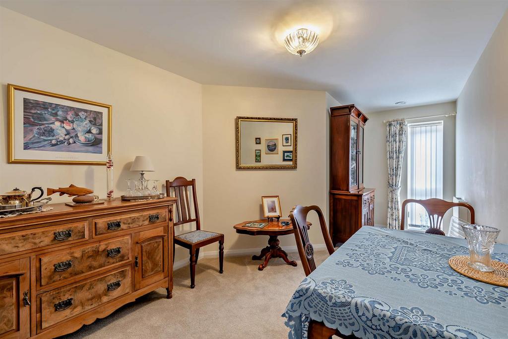8590817-interior12-800.jpg