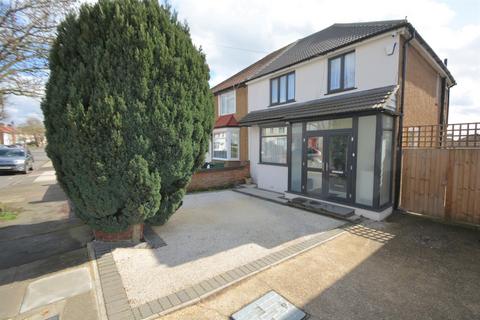 14 Halsbury Road East, Northolt, UB5 4PU