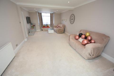 14 Halsbury Road East, Northolt, UB5 4PU