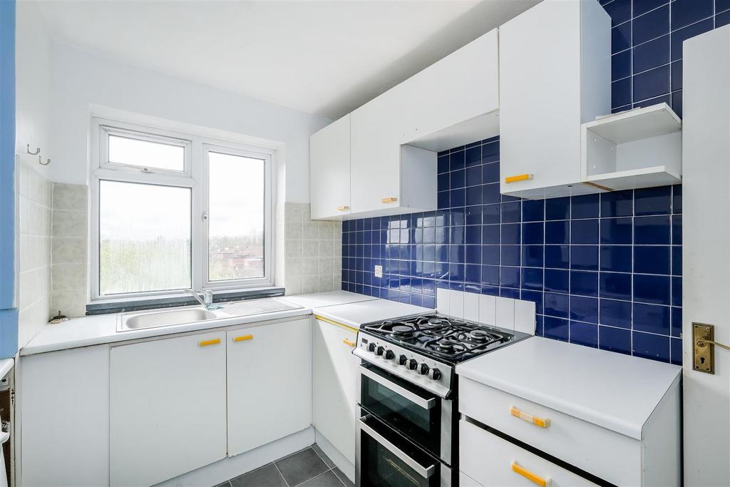 27 Barnes court-8.jpg