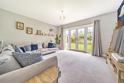 4 bedroom detached house for sale, Hammond Street, Aston Clinton, Buckinghamshire