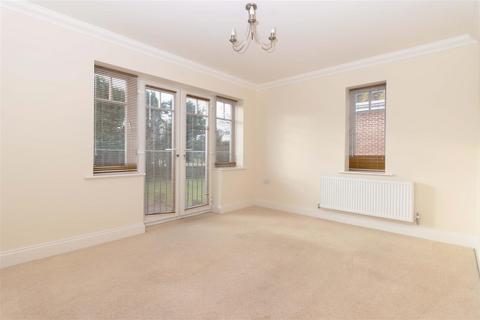 Apartment 4, Kingston Court, 20 Worthing Road, East Preston, Littlehampton, BN16 1FD