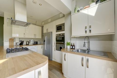 3 bedroom end of terrace house for sale, Pascoe Road, Hither Green, London, SE13