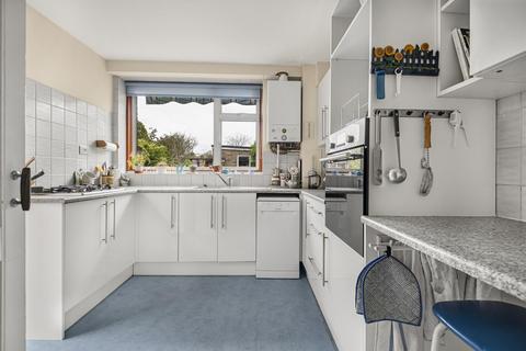 1 Eccles Close, Caversham, Reading, RG4 5BJ