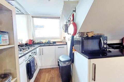 1 bedroom apartment to rent, Lucien Road, Tooting Bec SW17