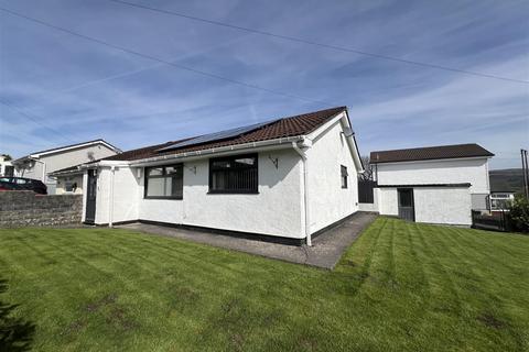 2 bedroom semi-detached bungalow for sale - Sycamore Close, Aberdare CF44