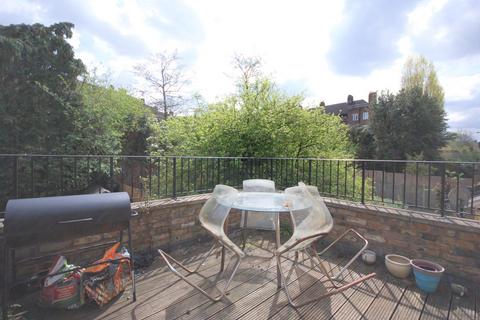 2 bedroom apartment to rent, Leander Road, Brixton SW2