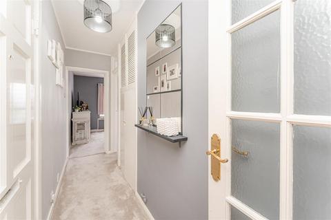 23 Addison Road, Enfield, EN3 5JT