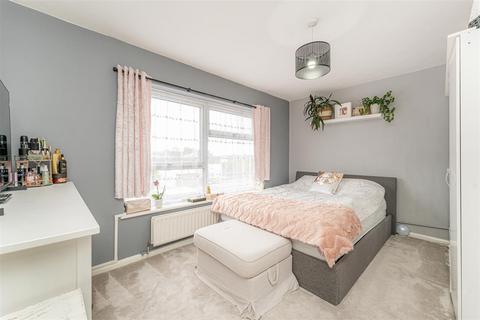 23 Addison Road, Enfield, EN3 5JT