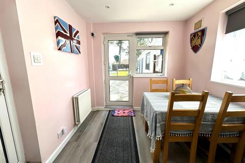 18 Coaching Walk, Northampton, NN3 3EX