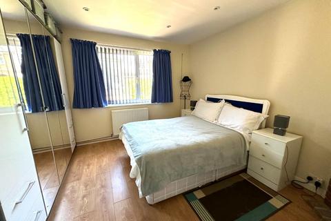 18 Coaching Walk, Northampton, NN3 3EX