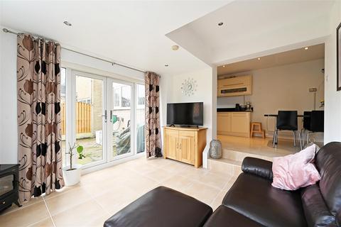 3 Burnaston Close, Dronfield Woodhouse, Dronfield, S18 8QU