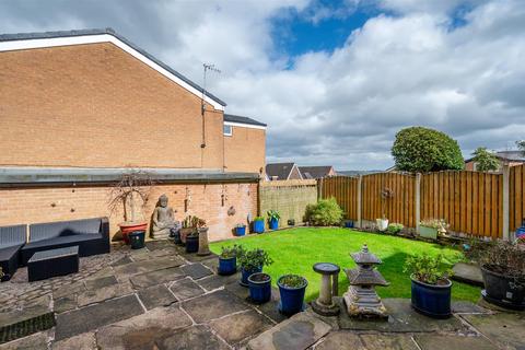 3 Burnaston Close, Dronfield Woodhouse, Dronfield, S18 8QU