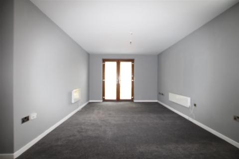2 bedroom apartment to rent, Peregrine Way, Bradford