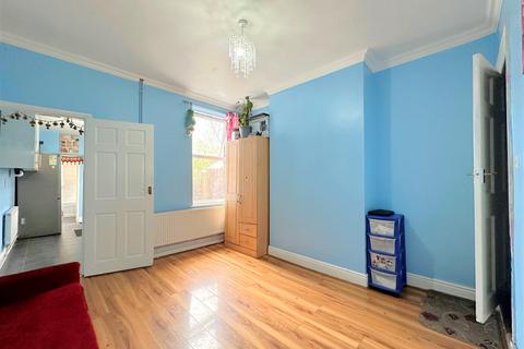 3 bedroom terraced house for sale, Cottesmore Road, Leicester LE5