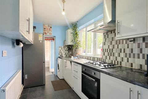 3 bedroom terraced house for sale, Cottesmore Road, Leicester LE5