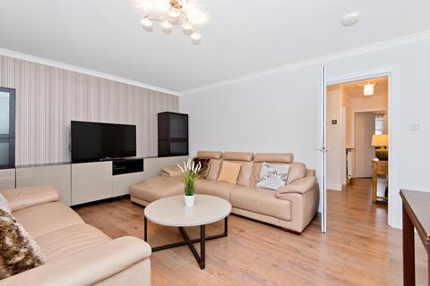 2 bedroom flat for sale, Kidston Court, St Andrews, KY16