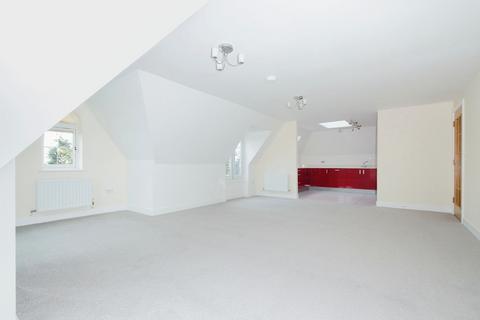 2 bedroom penthouse to rent, High Street, Iver SL0