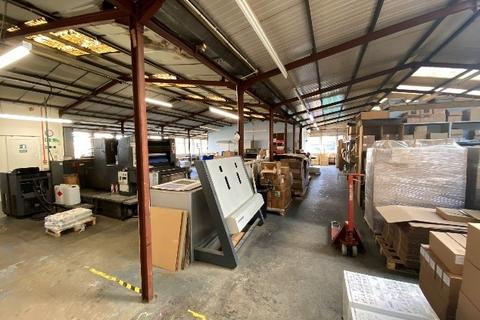 Industrial unit to rent, Lancing BN15