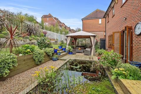 29 Beachy Head View, St Leonards-on-sea, TN38 8EW
