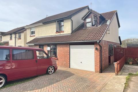 3 bedroom semi-detached house for sale, Chester Close, Pontypool NP4