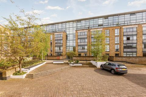 2 bedroom apartment for sale, Point Wharf Lane, Brentford