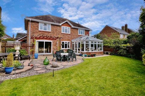 4 bedroom detached house for sale, Meadowlands, Ringwood, BH24 3EZ