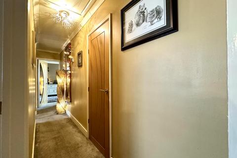3 bedroom bungalow for sale, Castle Park, Merthyr Tydfil CF48