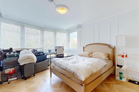 4 bedroom flat to rent, Norfolk Crescent