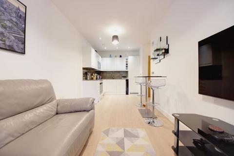 1 bedroom apartment for sale, Aldenham Road, Bushey, WD23