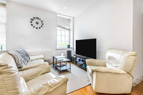 2 bedroom flat for sale, Clapham Common South Side, London, SW4